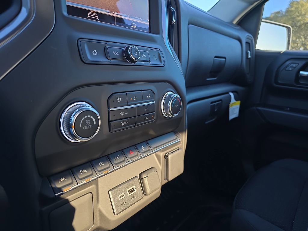 2025 GMC Sierra 1500 Pro - Photo 21