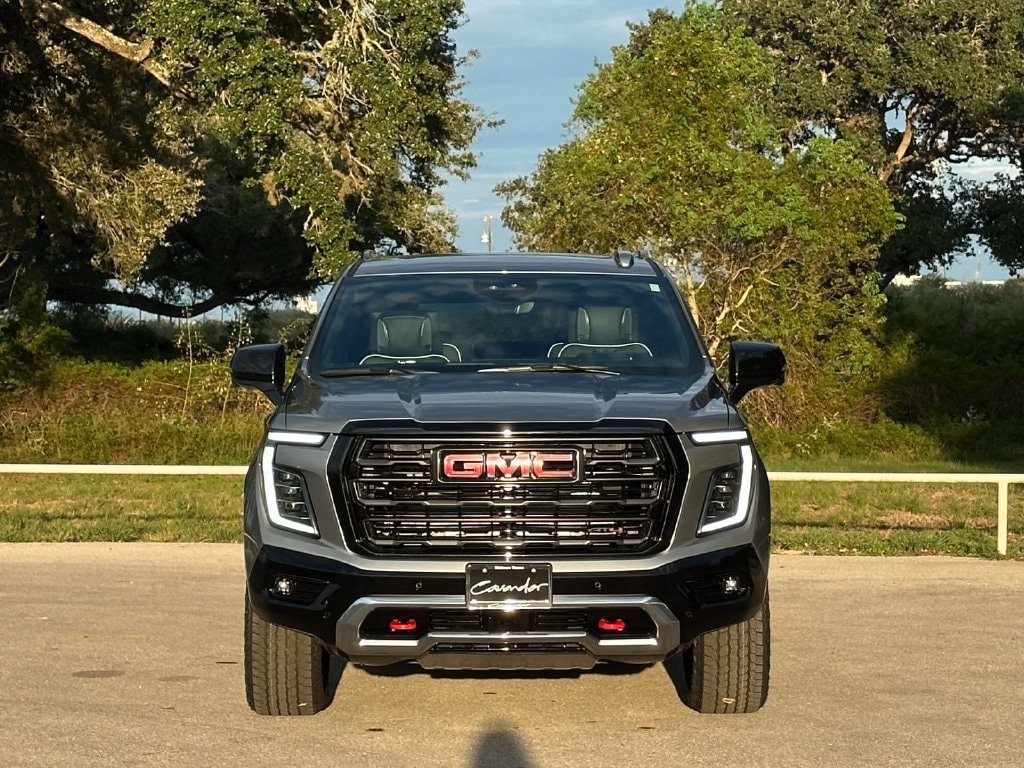 2027 GMC Yukon AT4 Ultimate - Photo 3