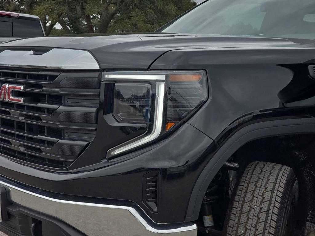 2025 GMC Sierra 1500 Pro - Photo 24