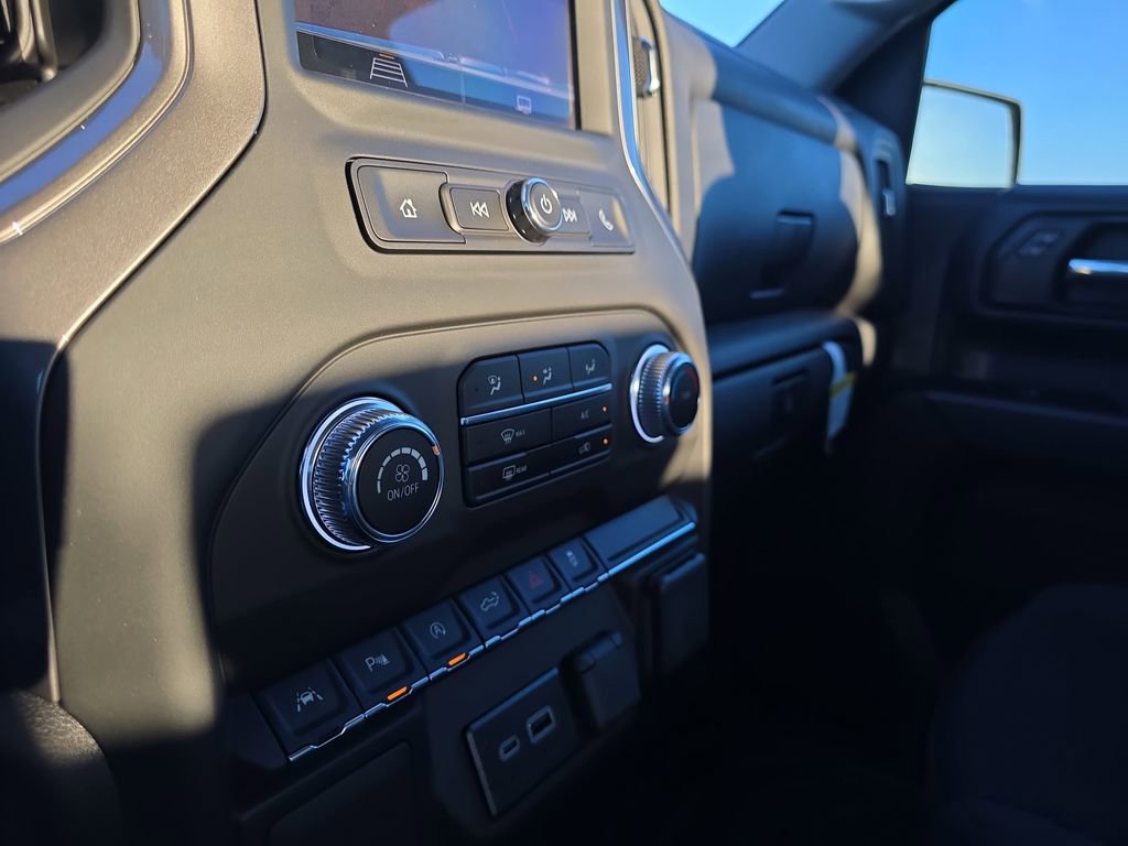 2025 GMC Sierra 1500 Pro - Photo 21