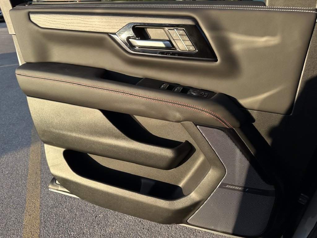 2027 GMC Yukon AT4 Ultimate - Photo 25