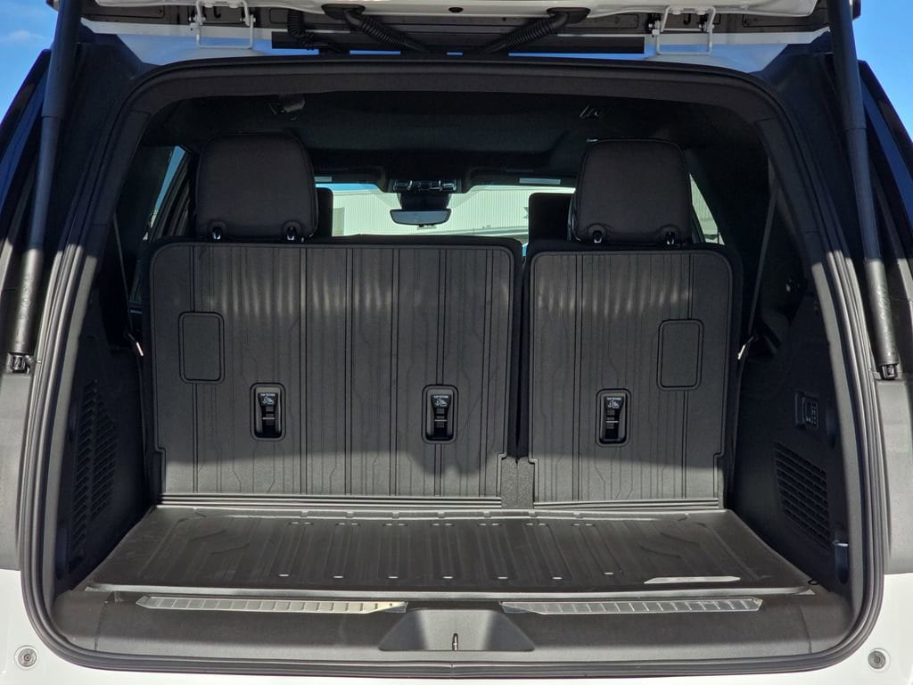2026 GMC Yukon XL AT4 Ultimate - Photo 13