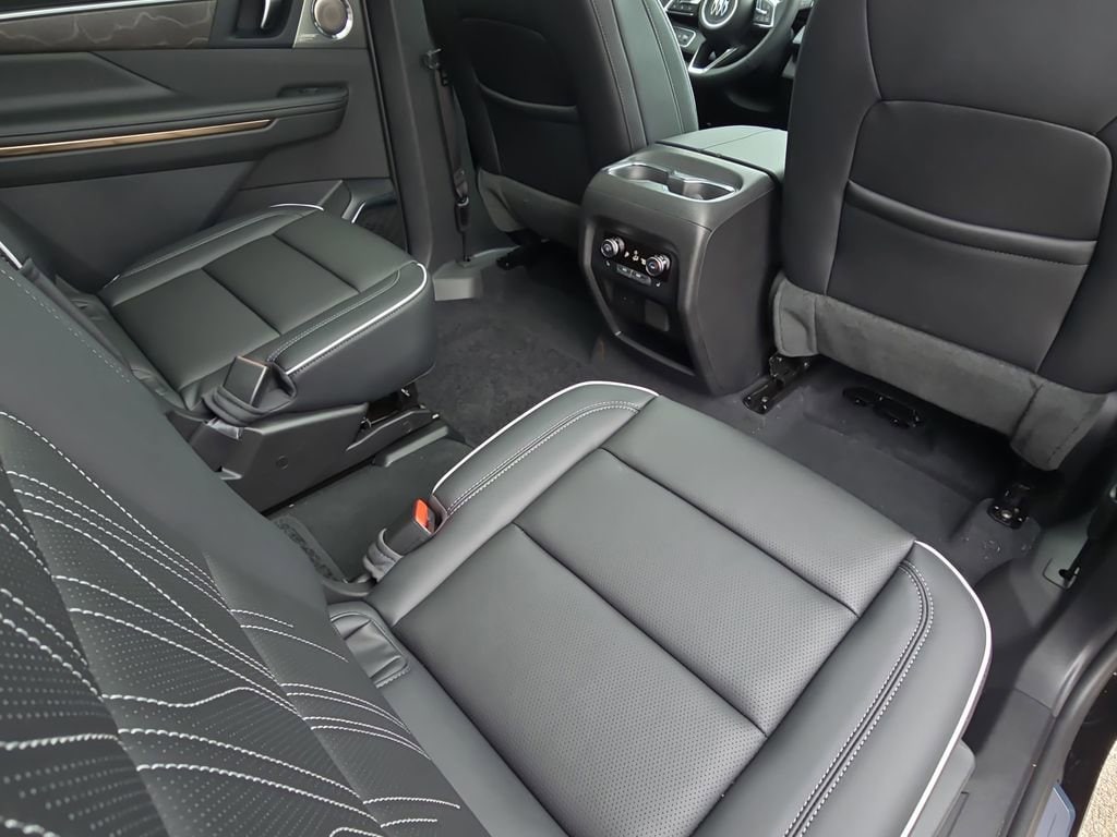 2026 Buick Enclave Avenir - Photo 11