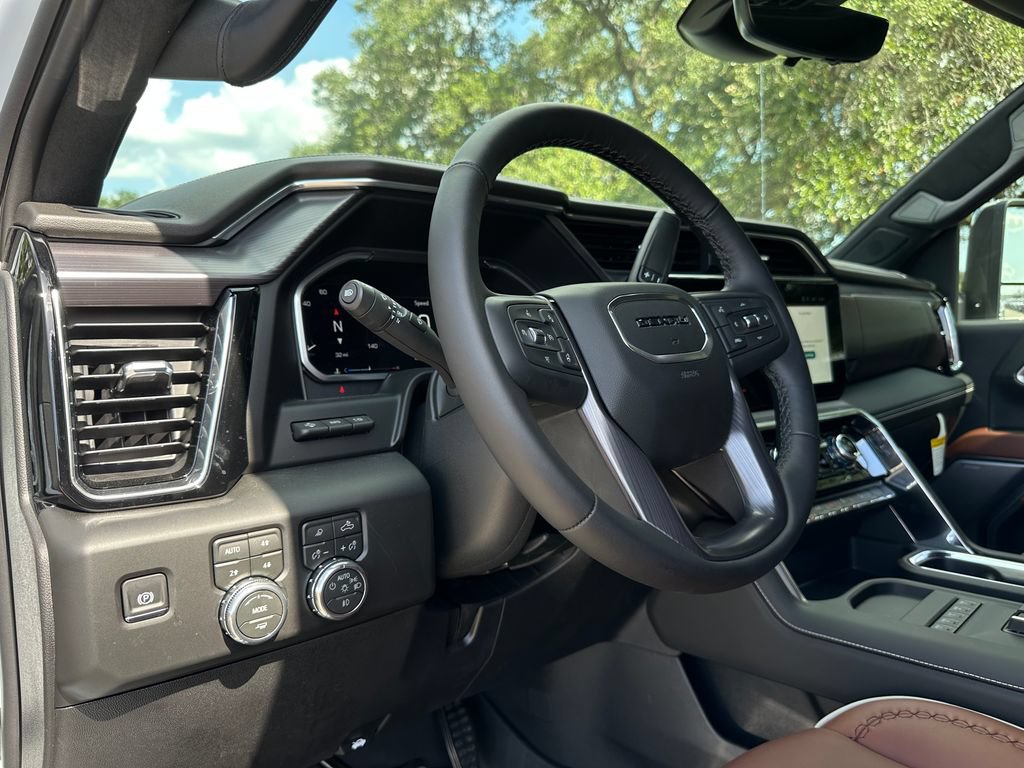 2026 GMC Sierra 3500HD Denali Ultimate - Photo 14