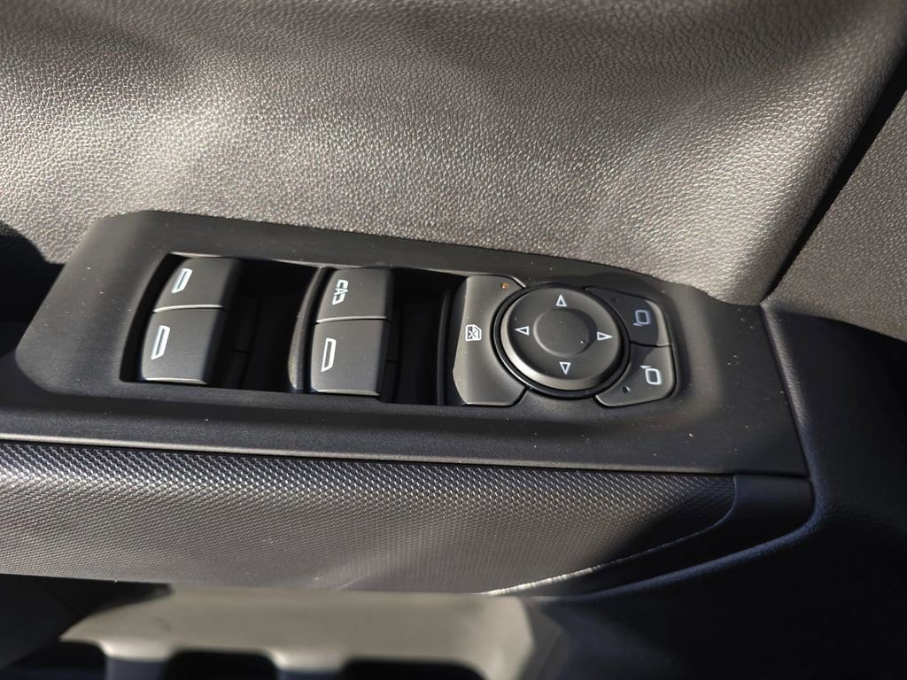 2025 GMC Sierra 1500 Pro - Photo 25