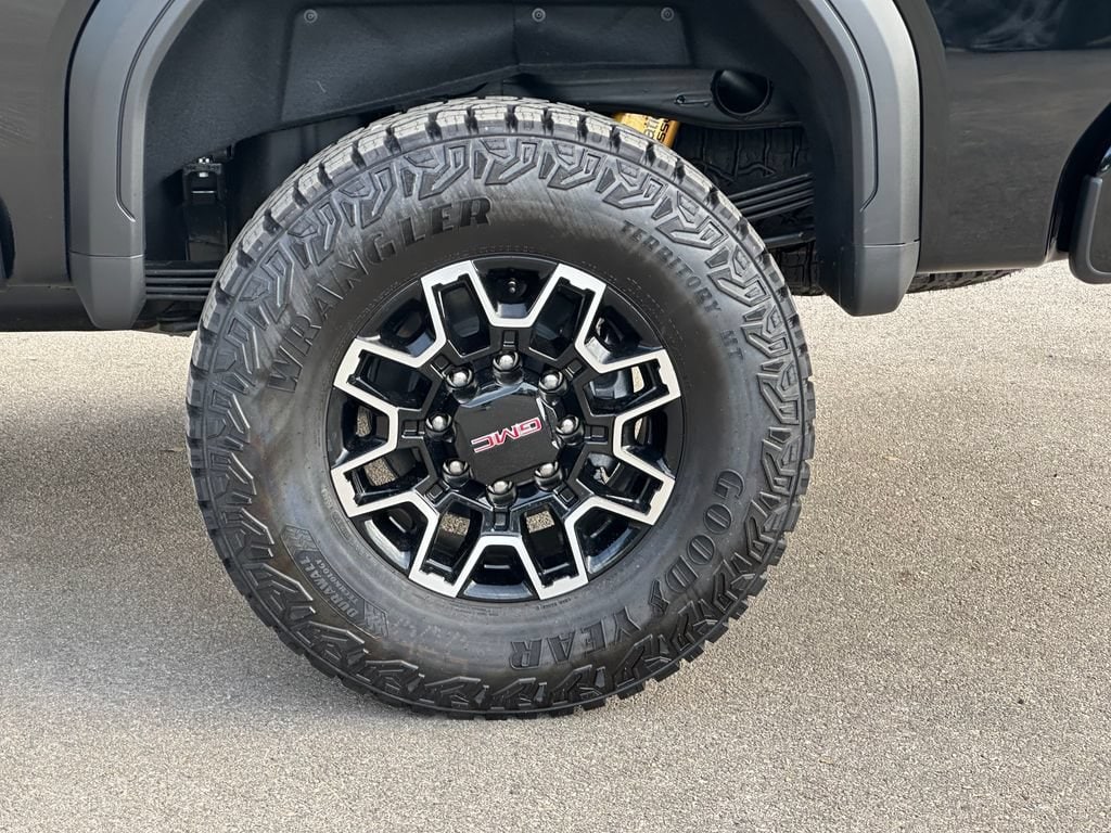 2026 GMC Sierra 2500HD AT4X - Photo 28