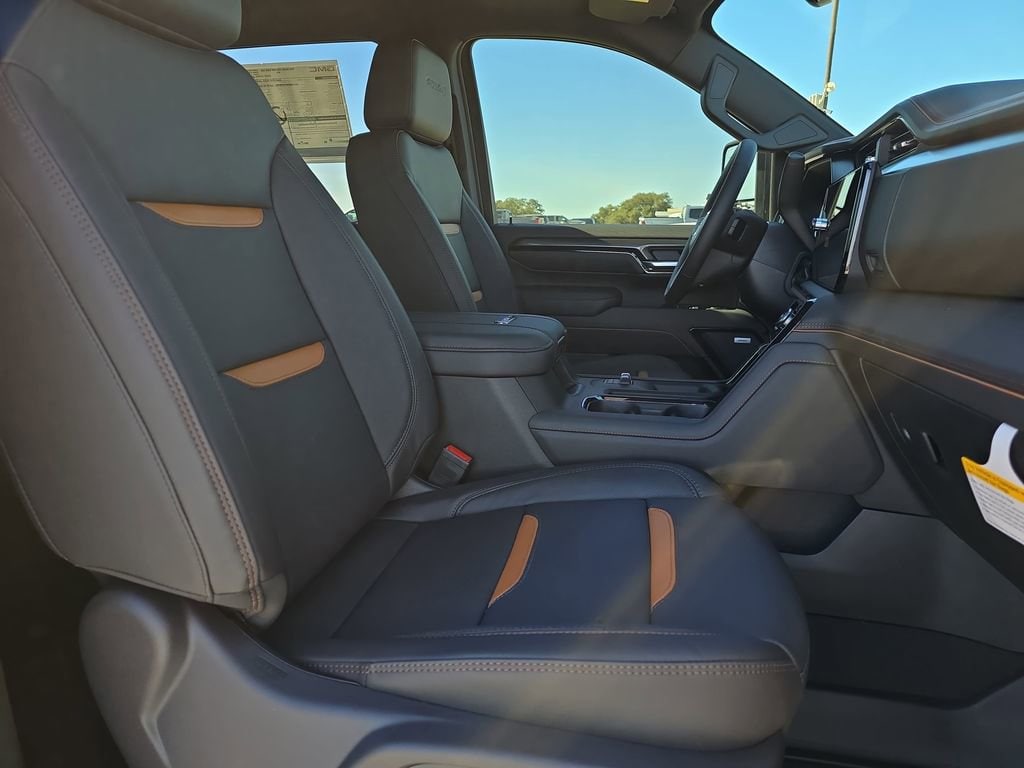 2026 GMC Sierra 2500HD AT4 - Photo 10