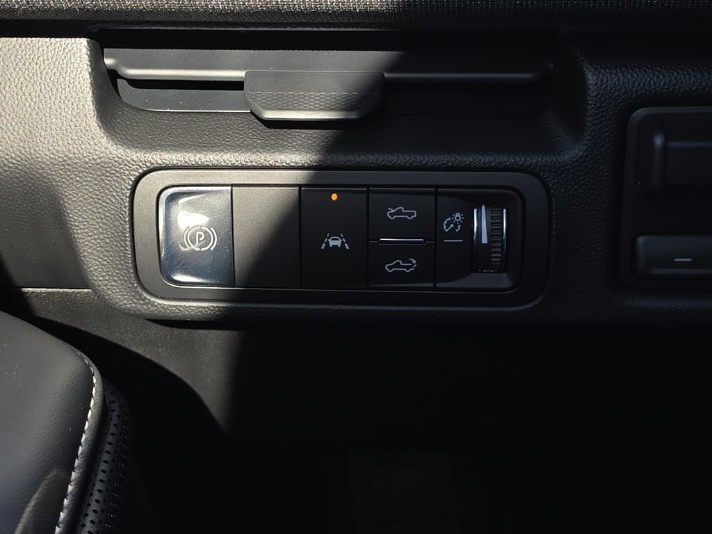 2026 GMC Sierra EV Elevation - Photo 24