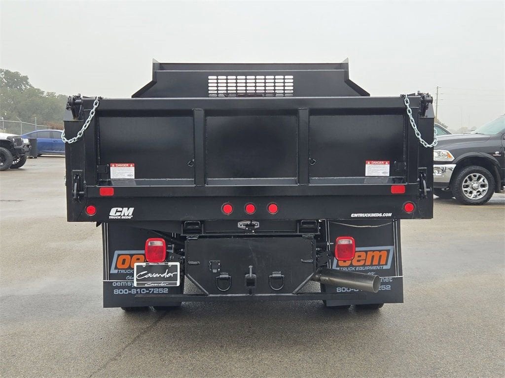 2025 GMC Sierra 3500HD Pro - Photo 17