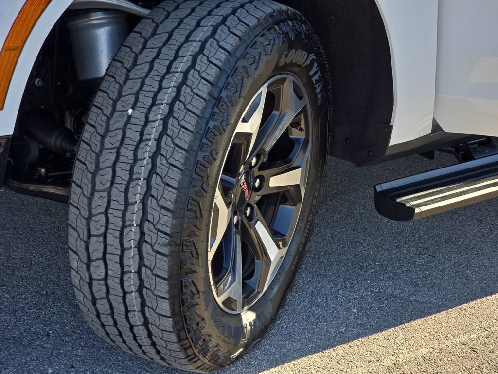 2026 GMC Yukon XL AT4 Ultimate - Photo 32
