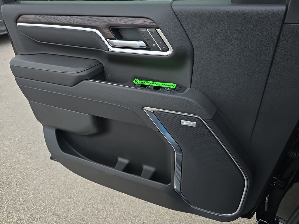 2025 GMC Sierra 2500HD SLT - Photo 25