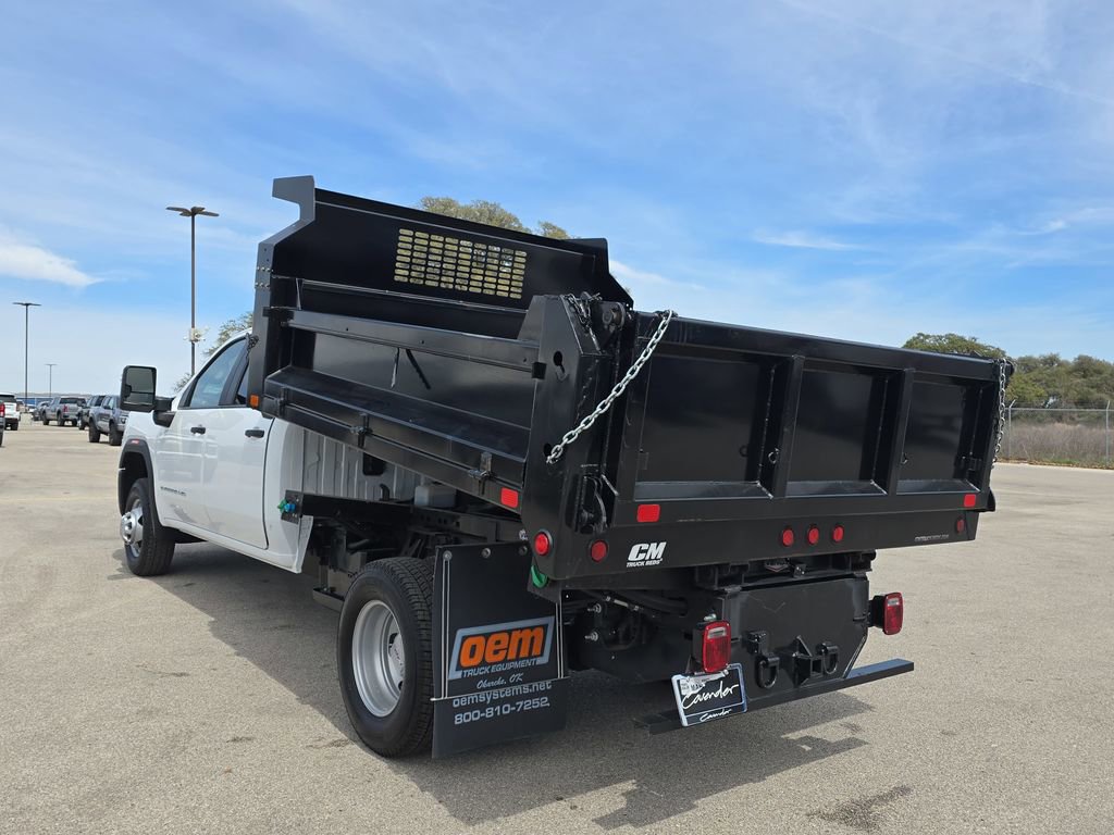2025 GMC Sierra 3500 Chassis Cab Pro - Photo 12