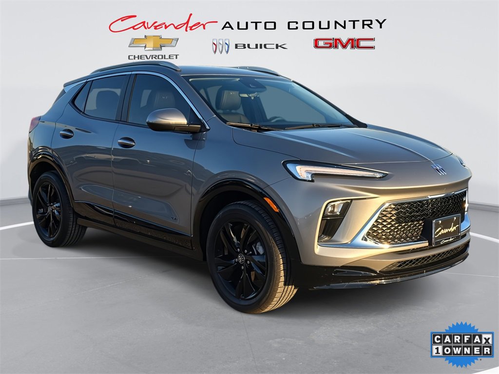 2025 Buick Encore GX Sport Touring photo 3