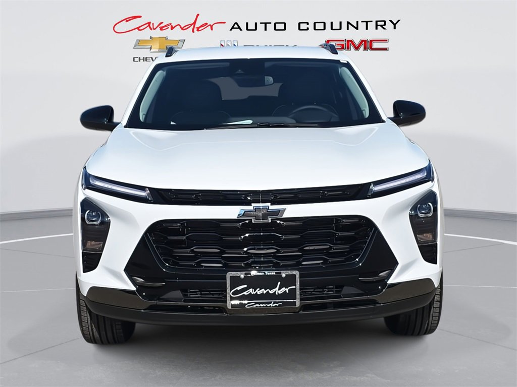 2025 Chevrolet Trax ACTIV photo 2