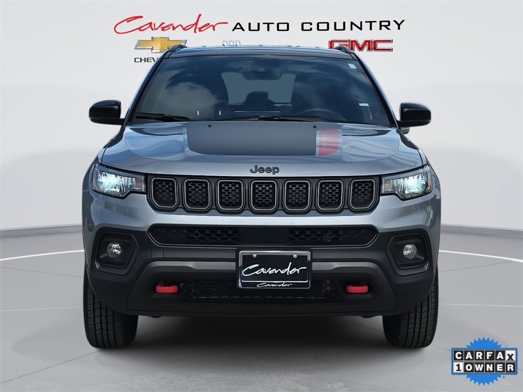 2023 Jeep Compass Trailhawk photo 2