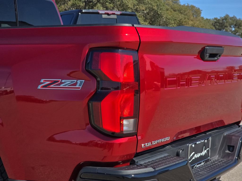 2025 Chevrolet Colorado Z71 - Photo 31