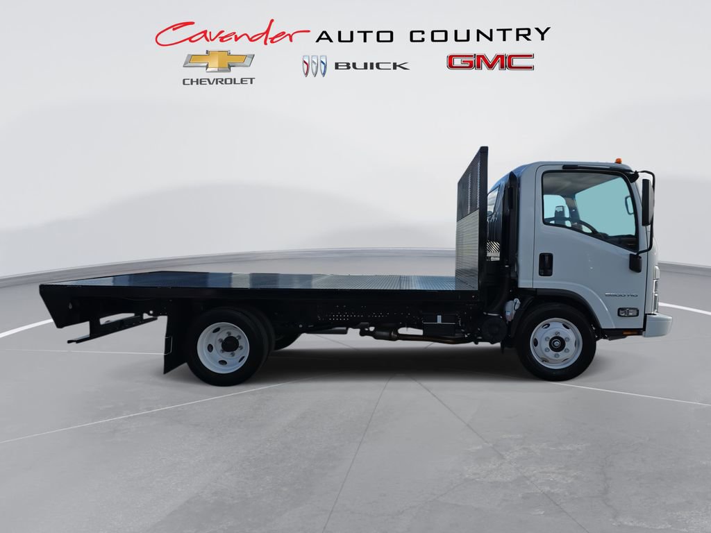 2025 Chevrolet Low Cab Forward's photo