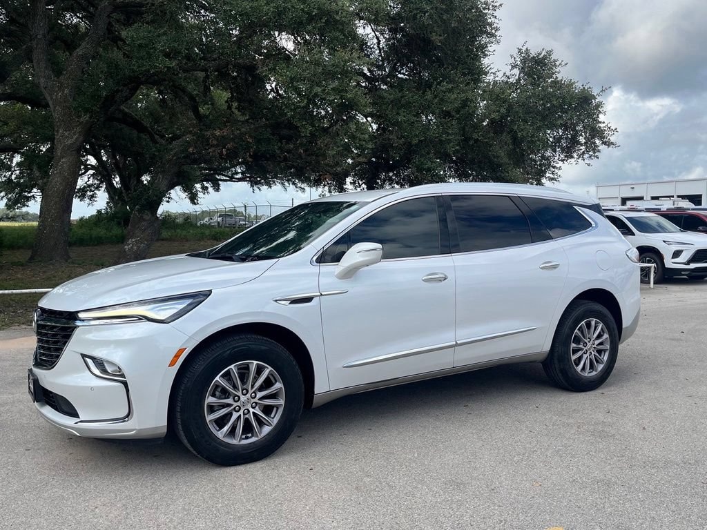 Used 2024 Buick Enclave Essence Technology SUV