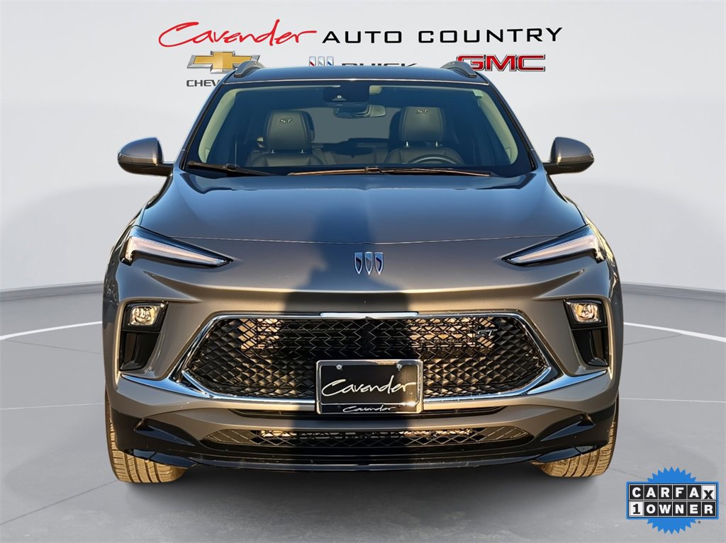 2025 Buick Encore GX Sport Touring photo 2