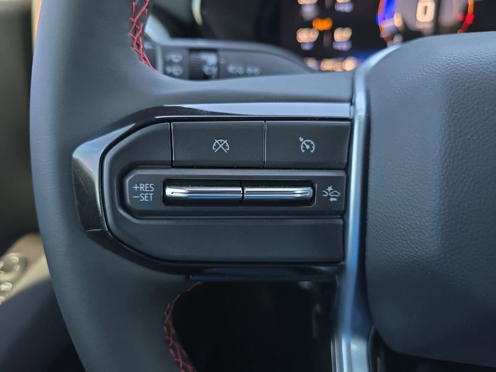2025 Chevrolet Colorado Z71 - Photo 15