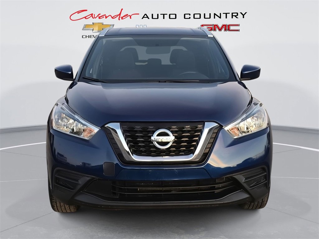 Used 2019 Nissan Kicks SV with VIN 3N1CP5CU4KL544000 for sale in Weimar, TX