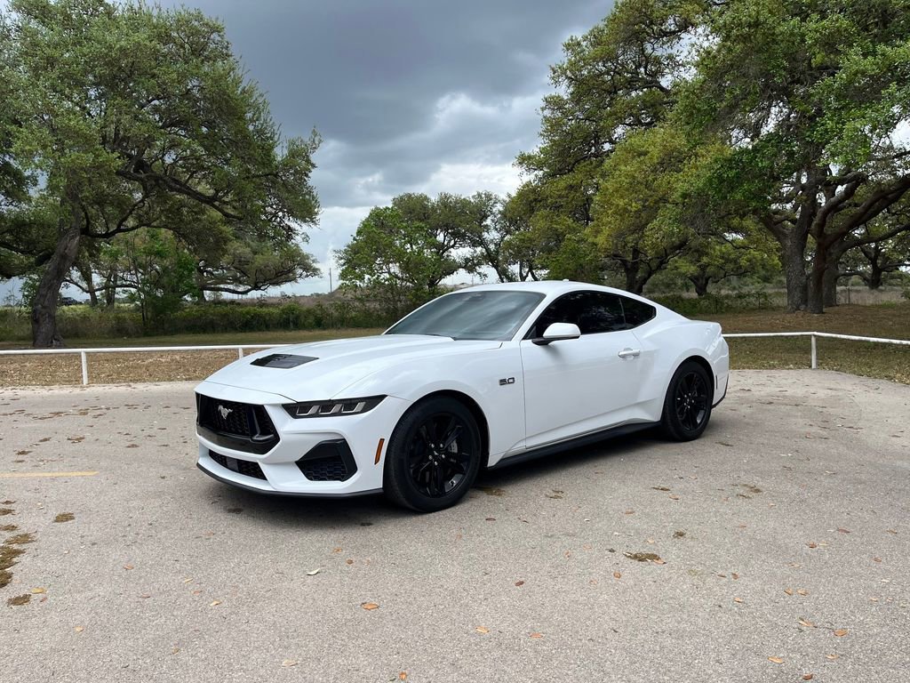 Oxford White 2024 Ford Mustang GT Fastback RWD Coupe Rear-Wheel Drive Automatic