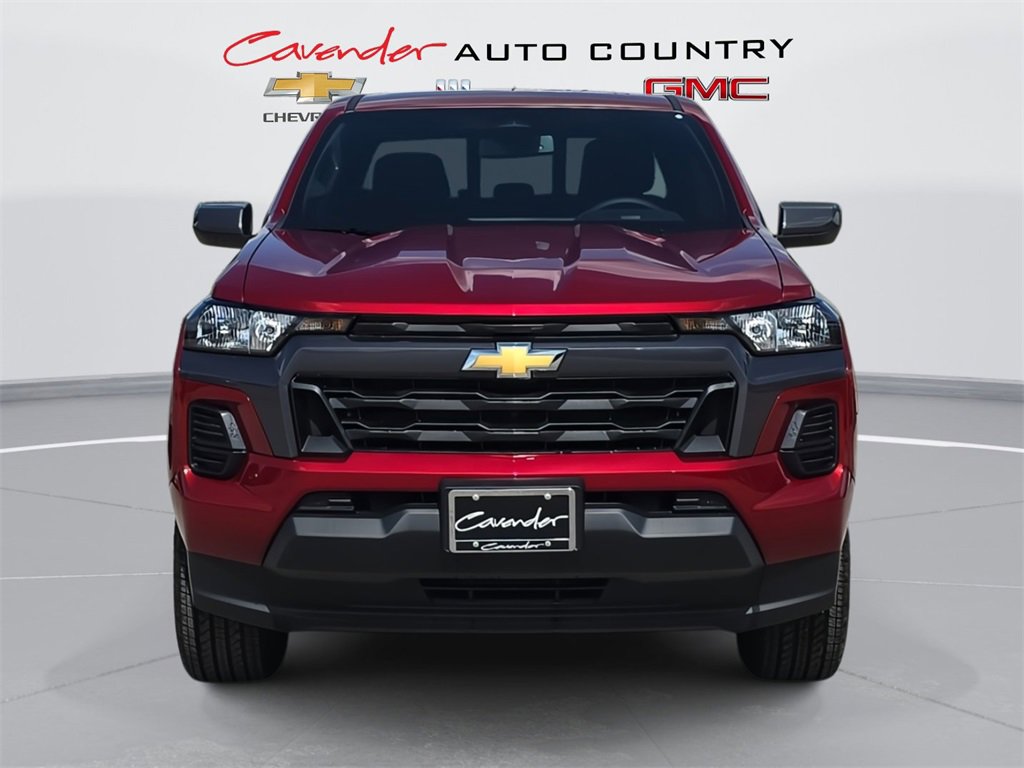 2026 Chevrolet Colorado LT photo 2
