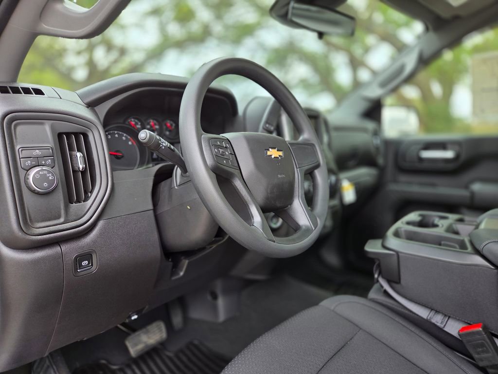 2025 Chevrolet Silverado 1500 Work Truck - Photo 11