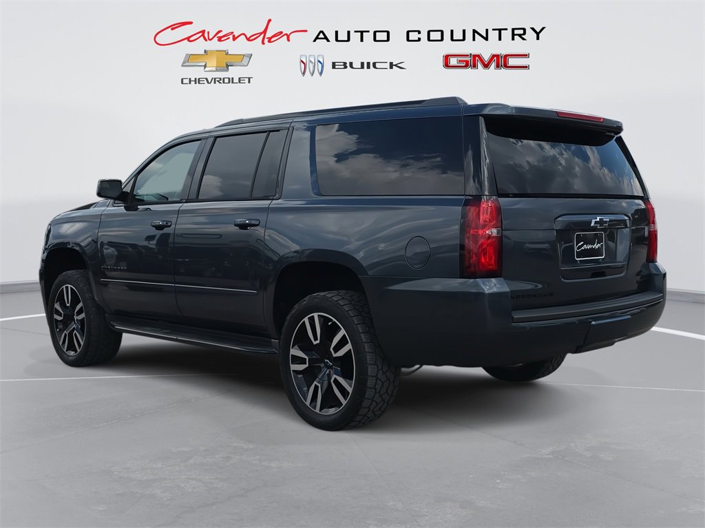 2019 Chevrolet Suburban Premier photo 4