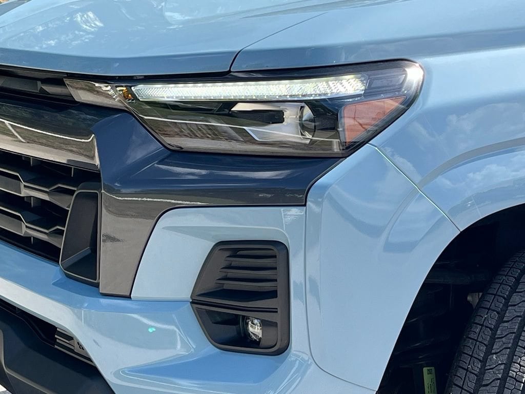 2025 Chevrolet Colorado LT - Photo 25