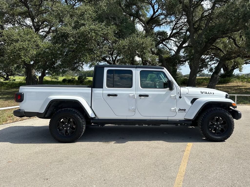 Used 2022 Jeep Gladiator Willys Truck