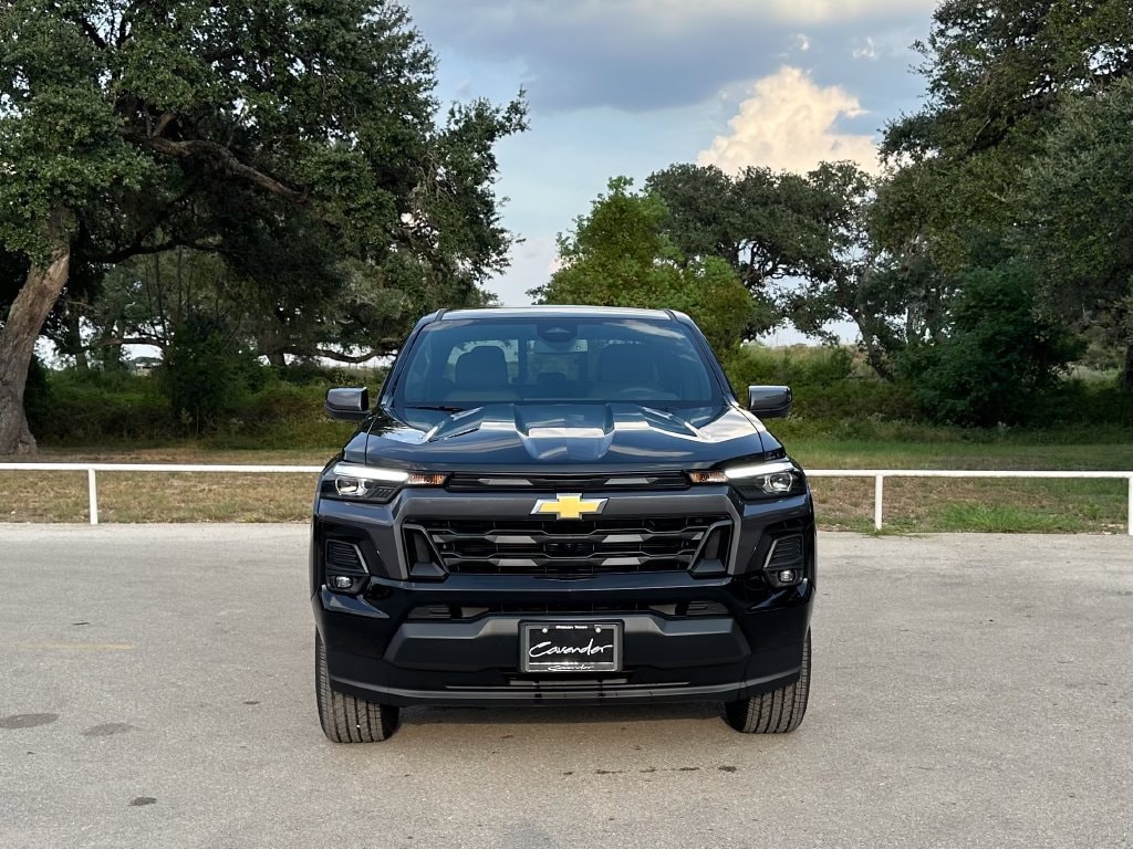 2026 Chevrolet Colorado LT - Photo 2