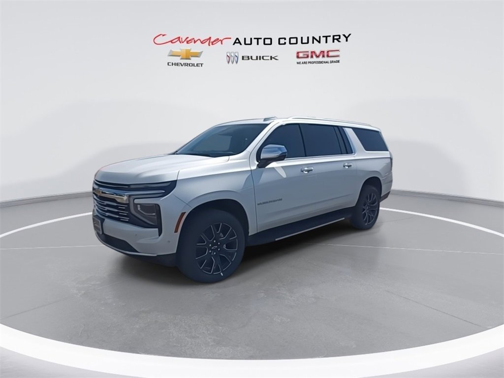 2025 Chevrolet Suburban Premier photo 4