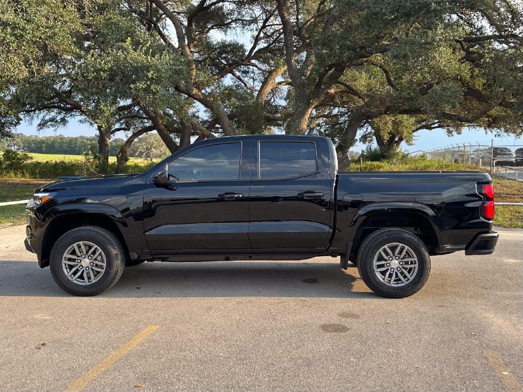 2026 Chevrolet Colorado LT - Photo 8