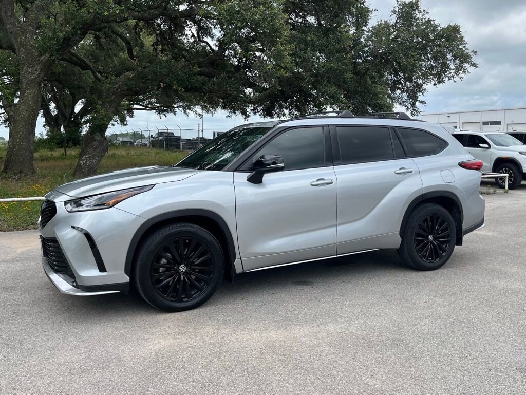 Used 2023 Toyota Highlander XSE SUV