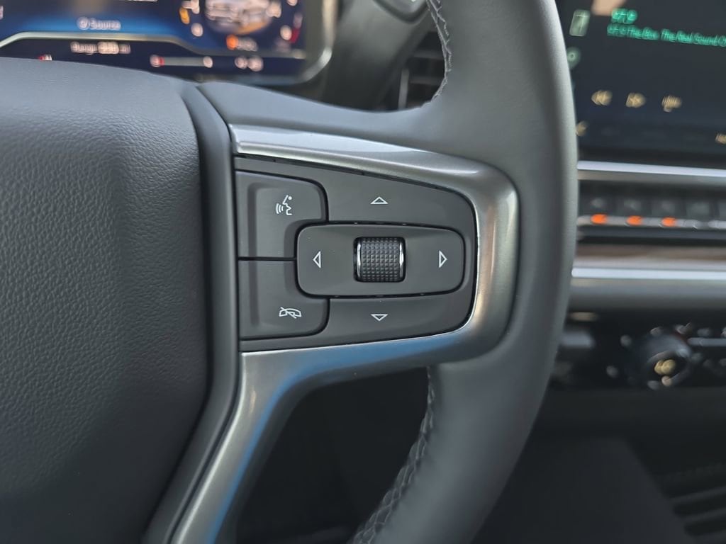 2025 Chevrolet Silverado 1500 LT - Photo 16