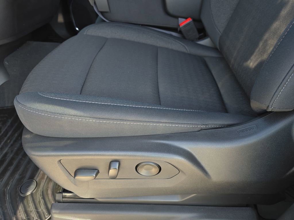2025 Chevrolet Silverado 1500 LT - Photo 27