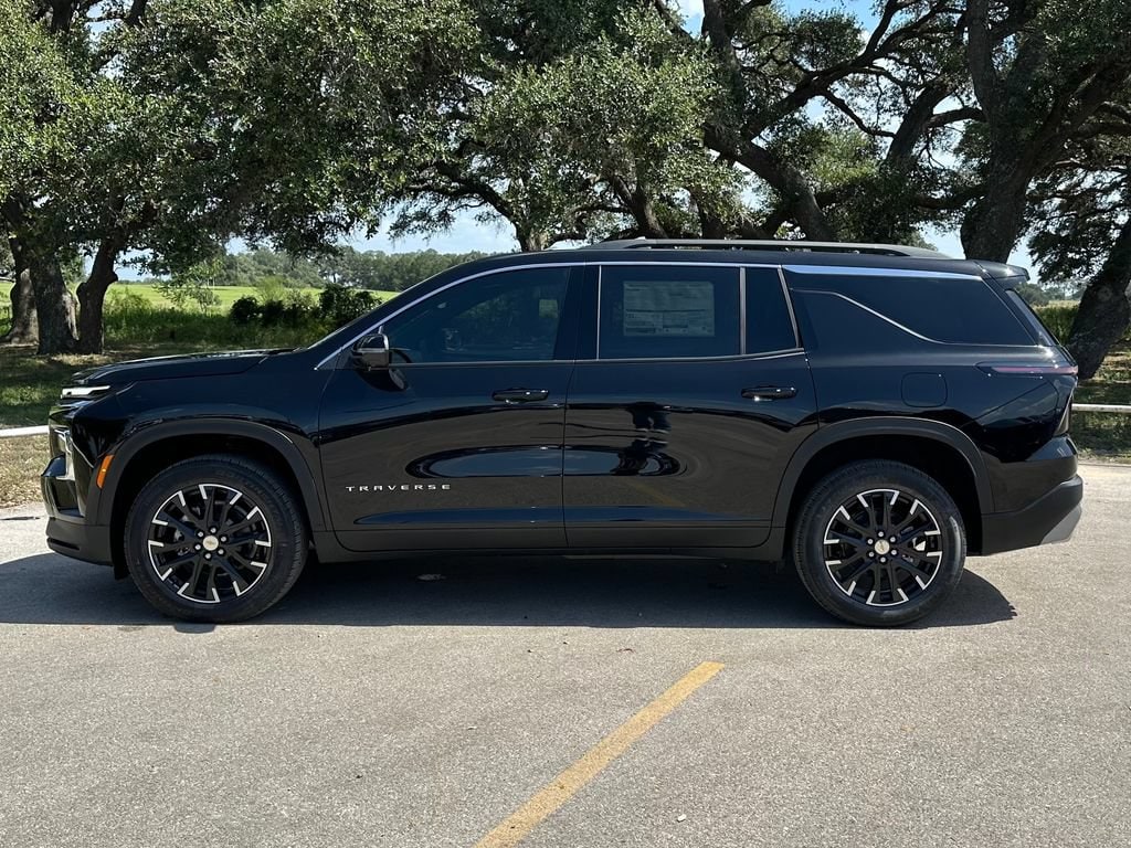 2026 Chevrolet Traverse LT - Photo 8