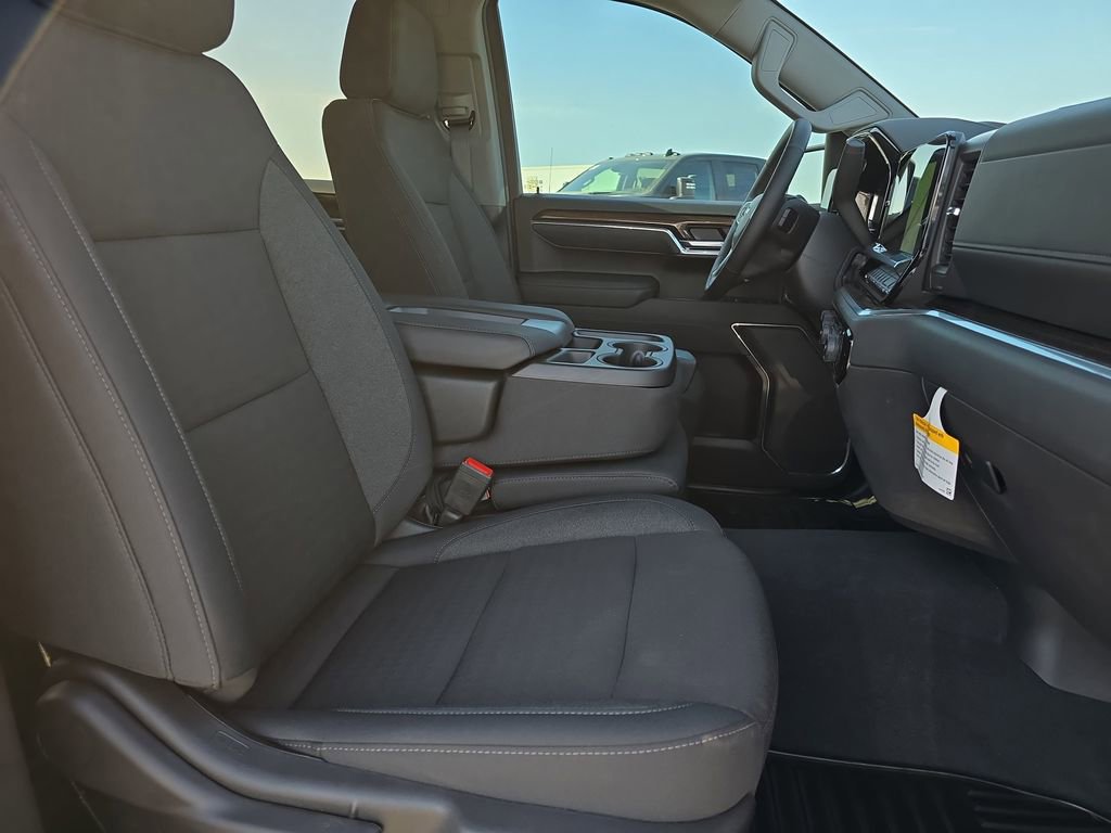 2025 Chevrolet Silverado 1500 LT - Photo 10