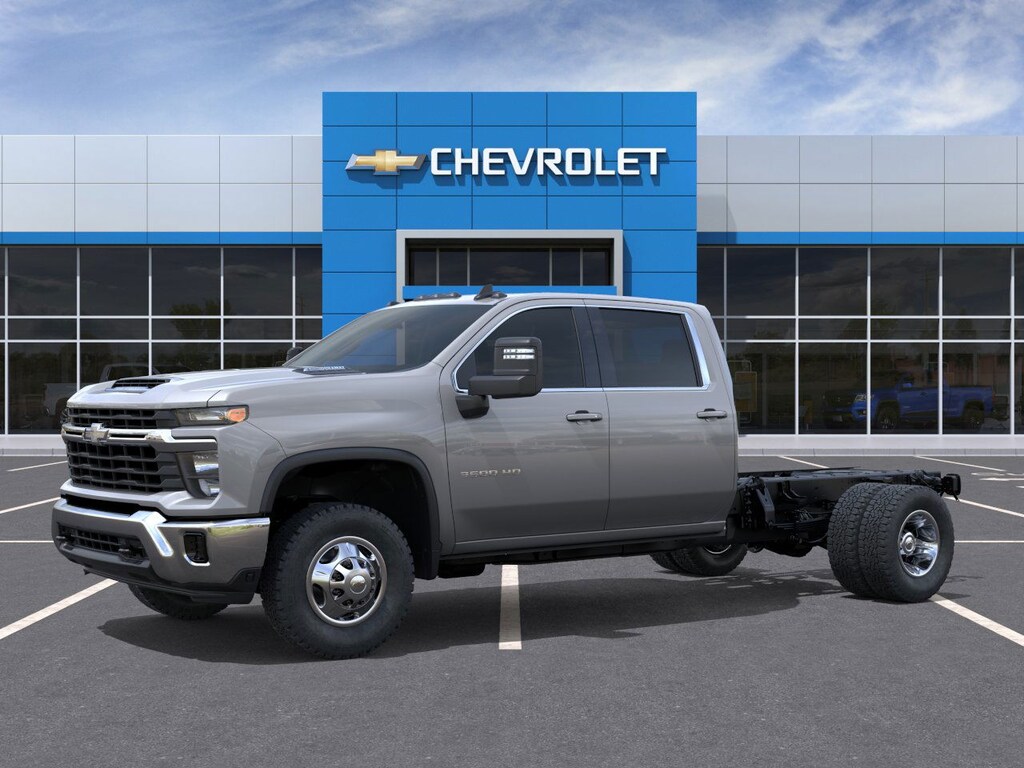 New 2026 Chevrolet Silverado 3500 HD Chassis Cab LT Truck