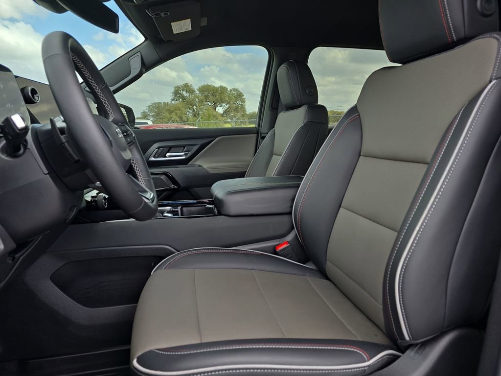 2026 Chevrolet Silverado EV Trail Boss - Photo 13