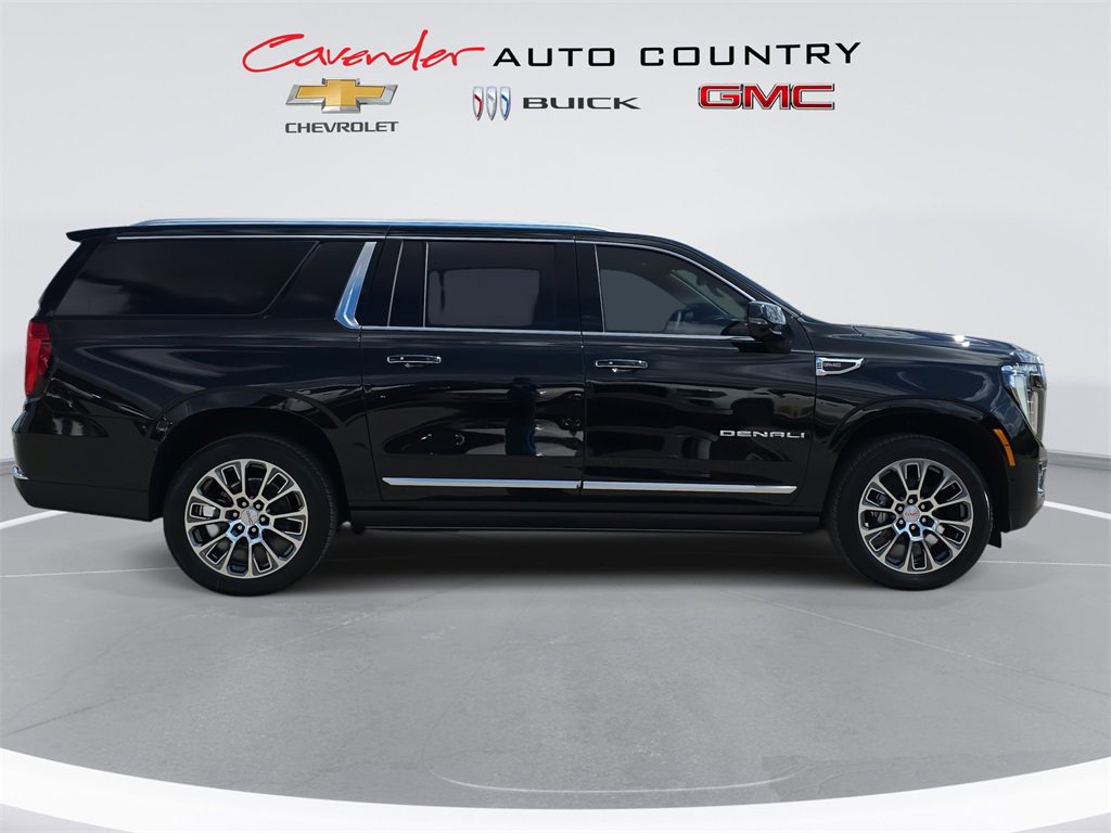 2026 Gmc Yukon XL Denali photo 2