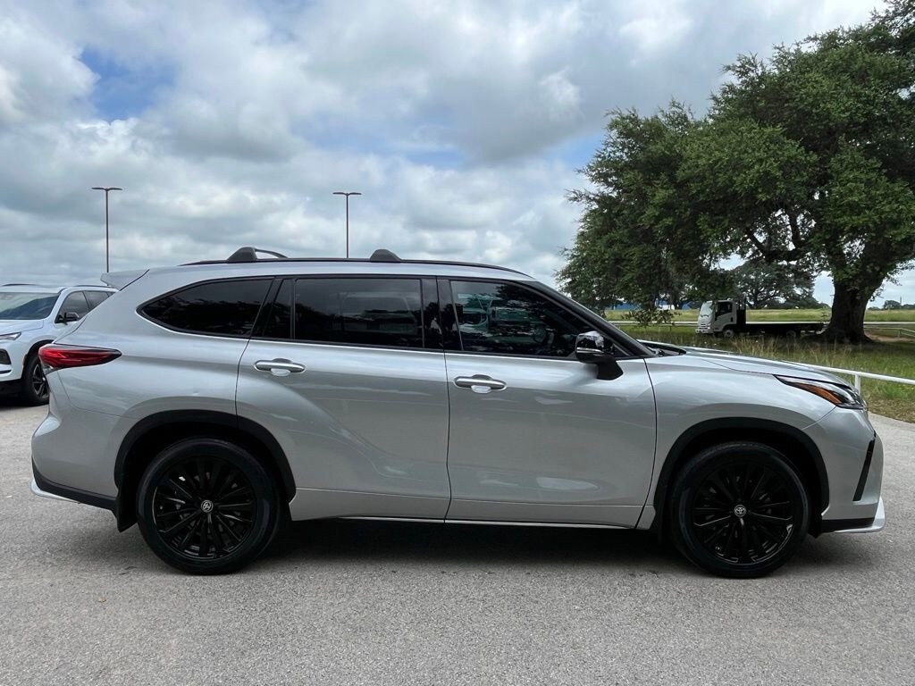 Used 2023 Toyota Highlander XSE SUV