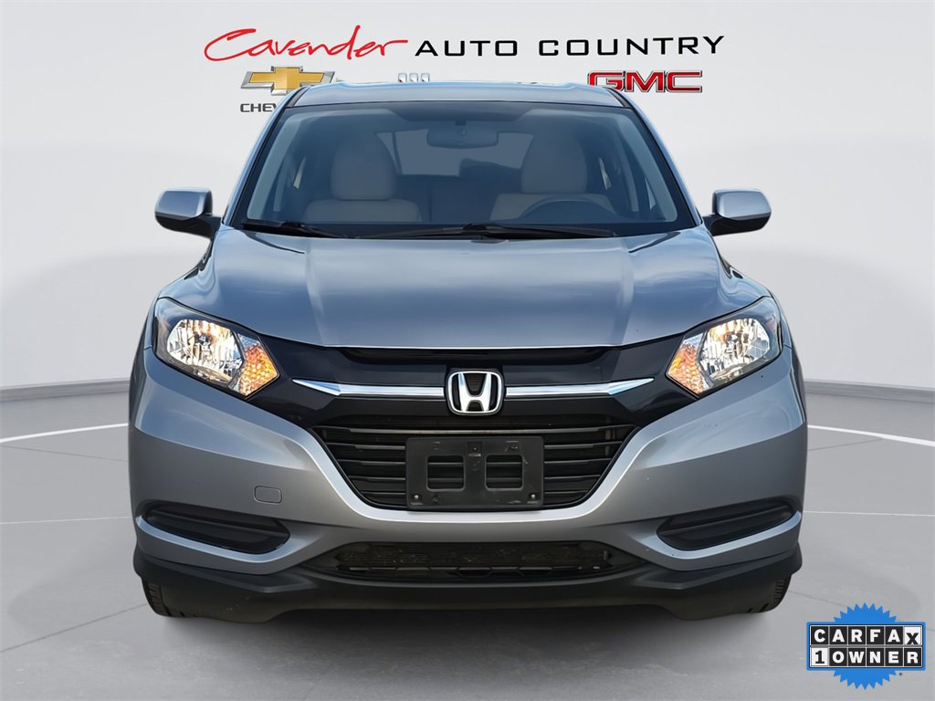 2017 Honda HR-V LX photo 2