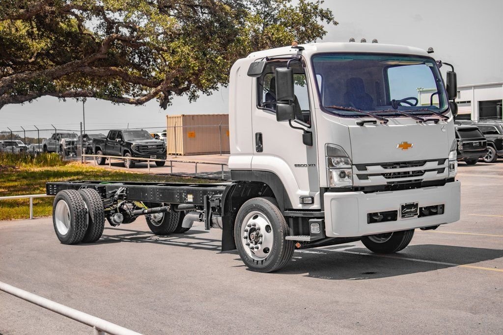 New 2024 Chevrolet Low Cab Forward 6500 XD NA Truck