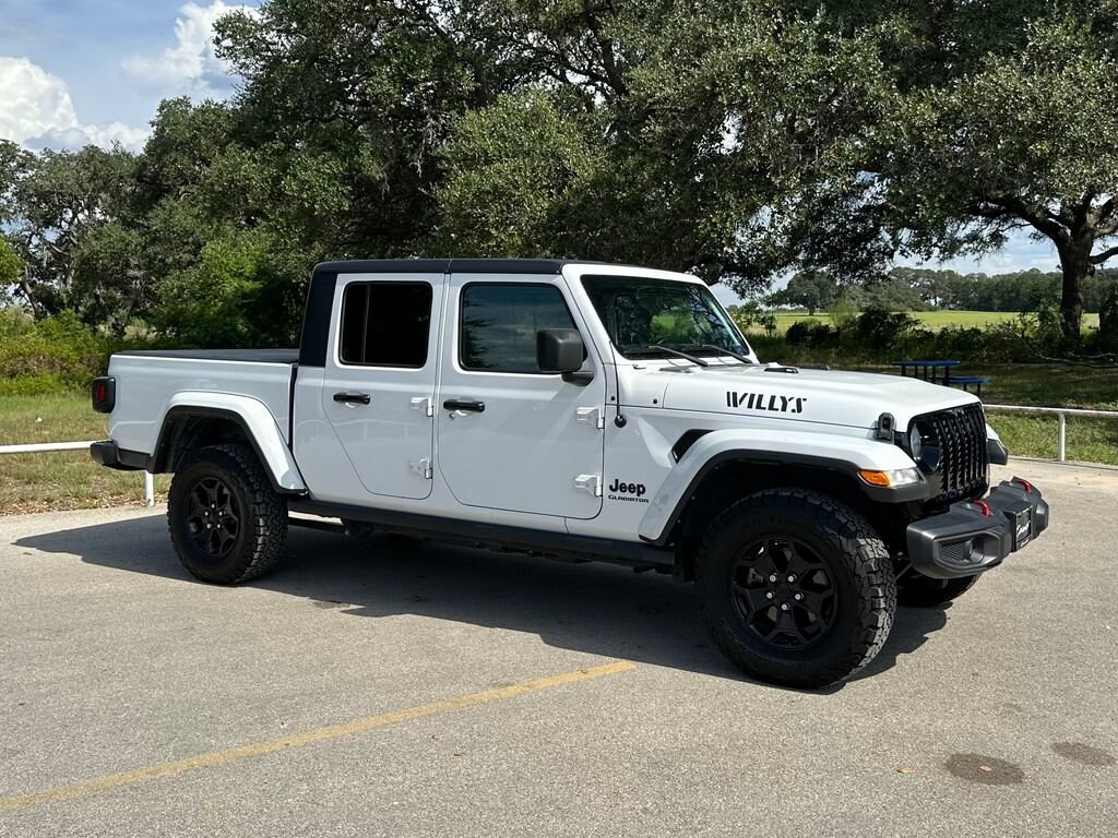 Used 2022 Jeep Gladiator Willys Truck