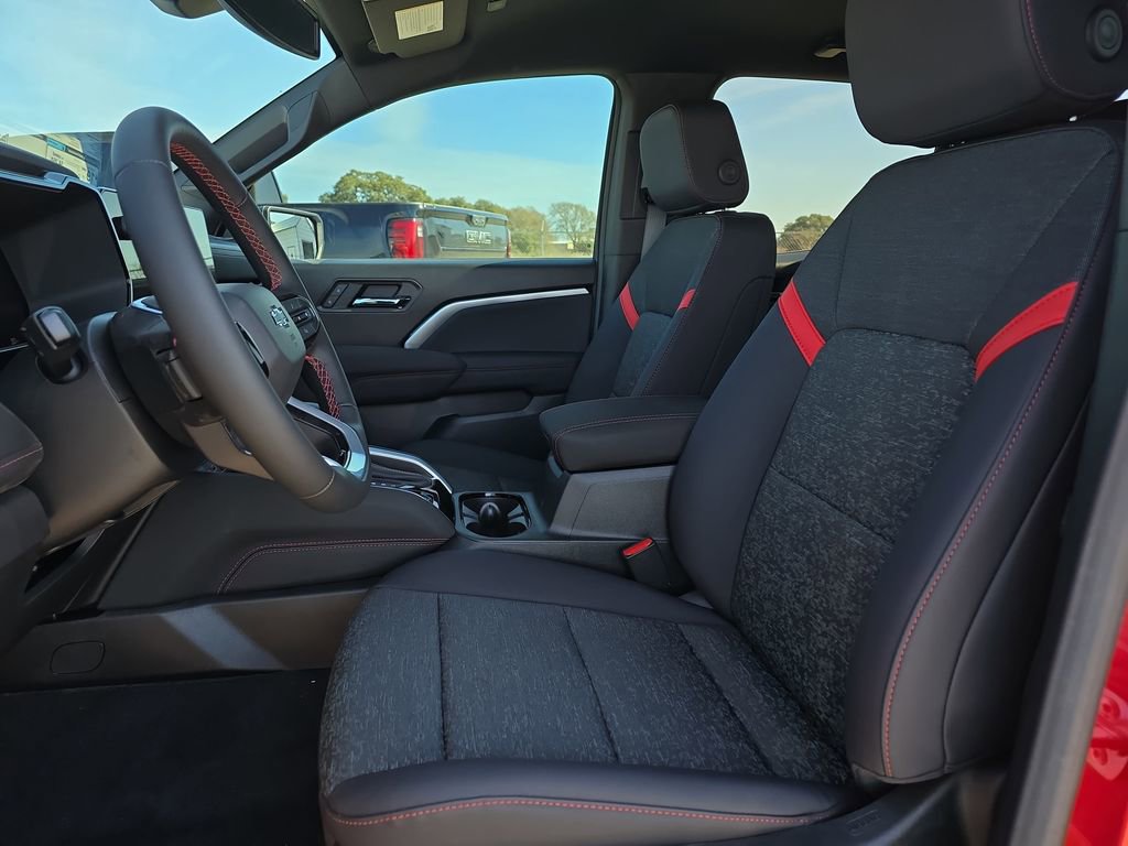 2025 Chevrolet Colorado Z71 - Photo 13