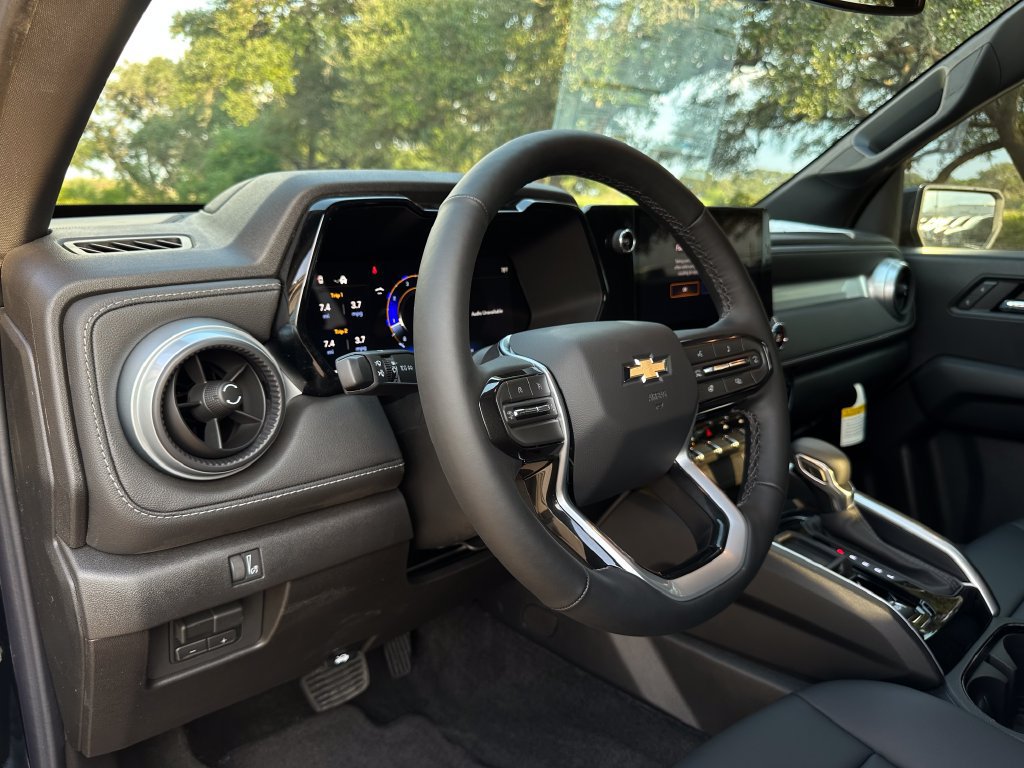 2026 Chevrolet Colorado LT - Photo 14
