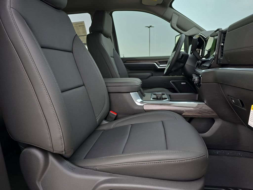 2026 Chevrolet Silverado 2500 HD LTZ - Photo 10
