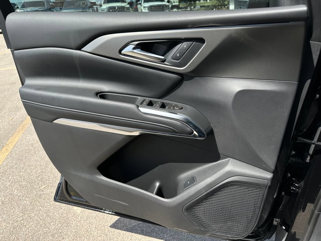 2026 Chevrolet Traverse LT - Photo 25